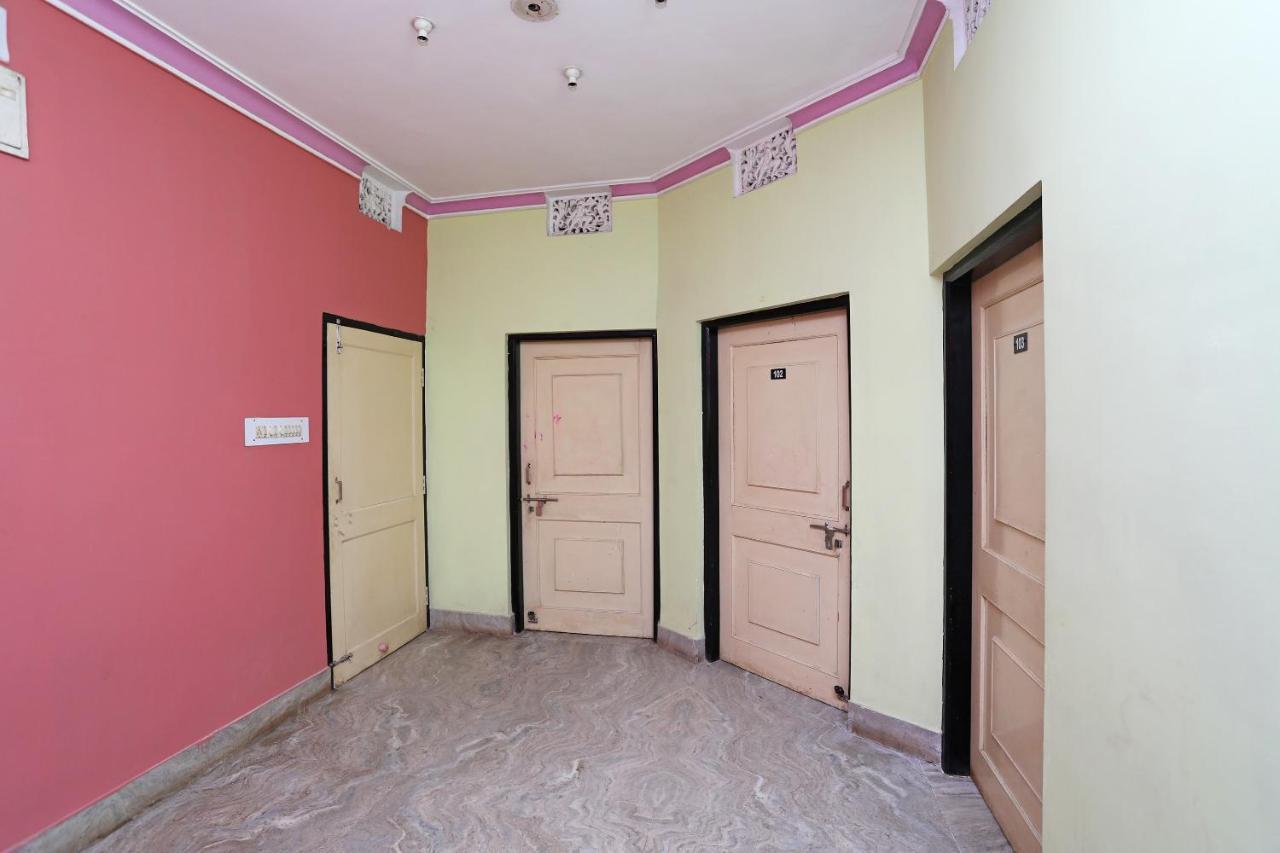 Oyo Kalinga Guest House Bhubaneswar Buitenkant foto